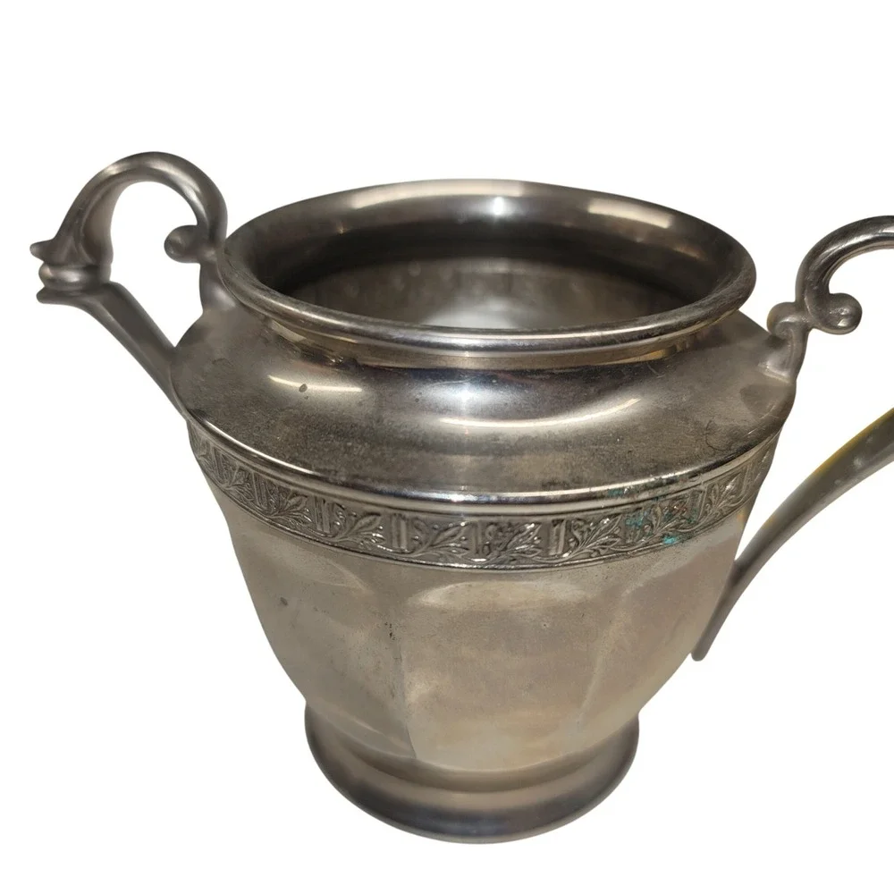 Vintage Wallingford Creamer and Sugar Bowl Set‎ Silver Plated Serving